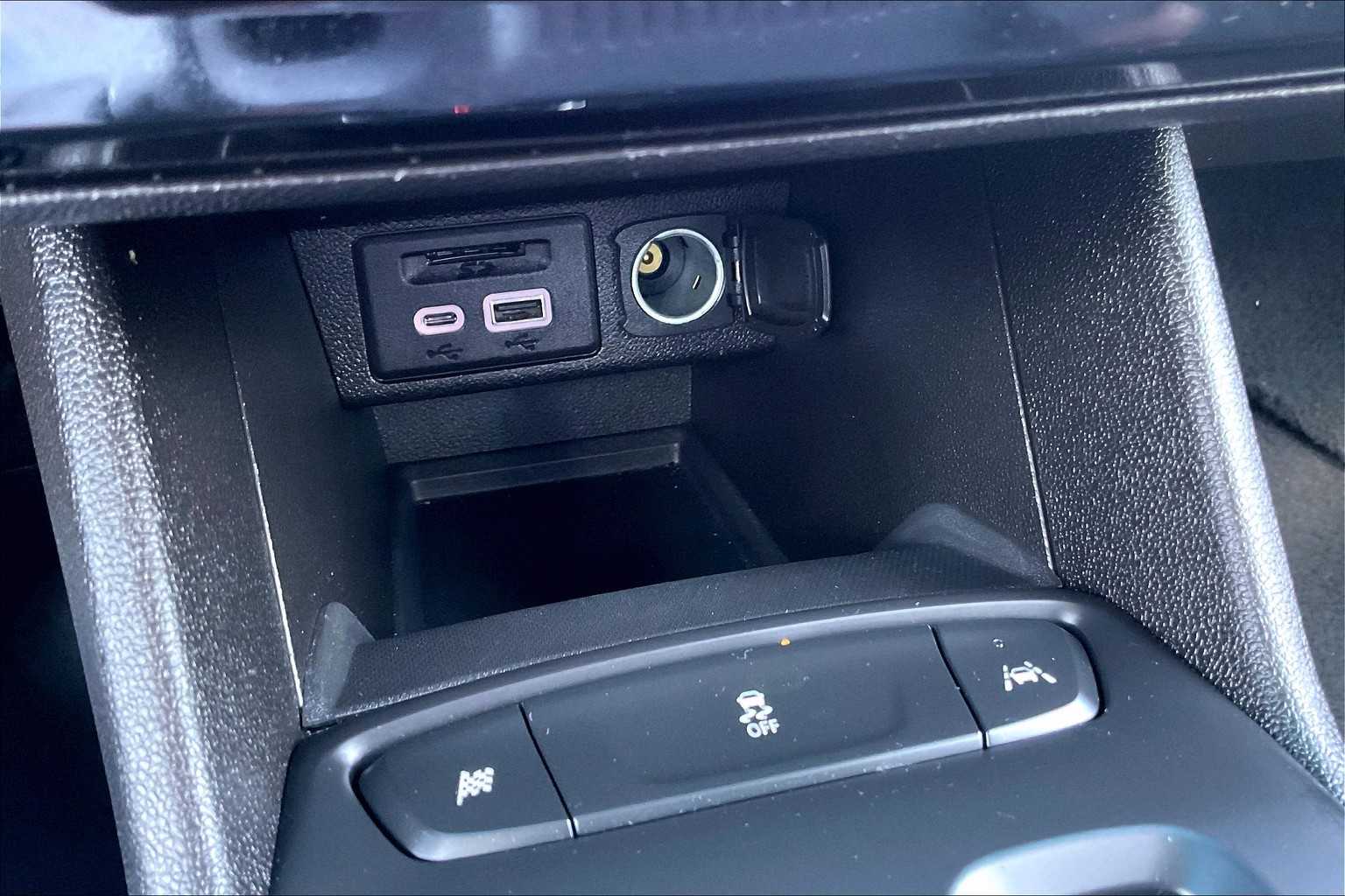2023 Chevrolet Bolt EV 1LT - Photo 26
