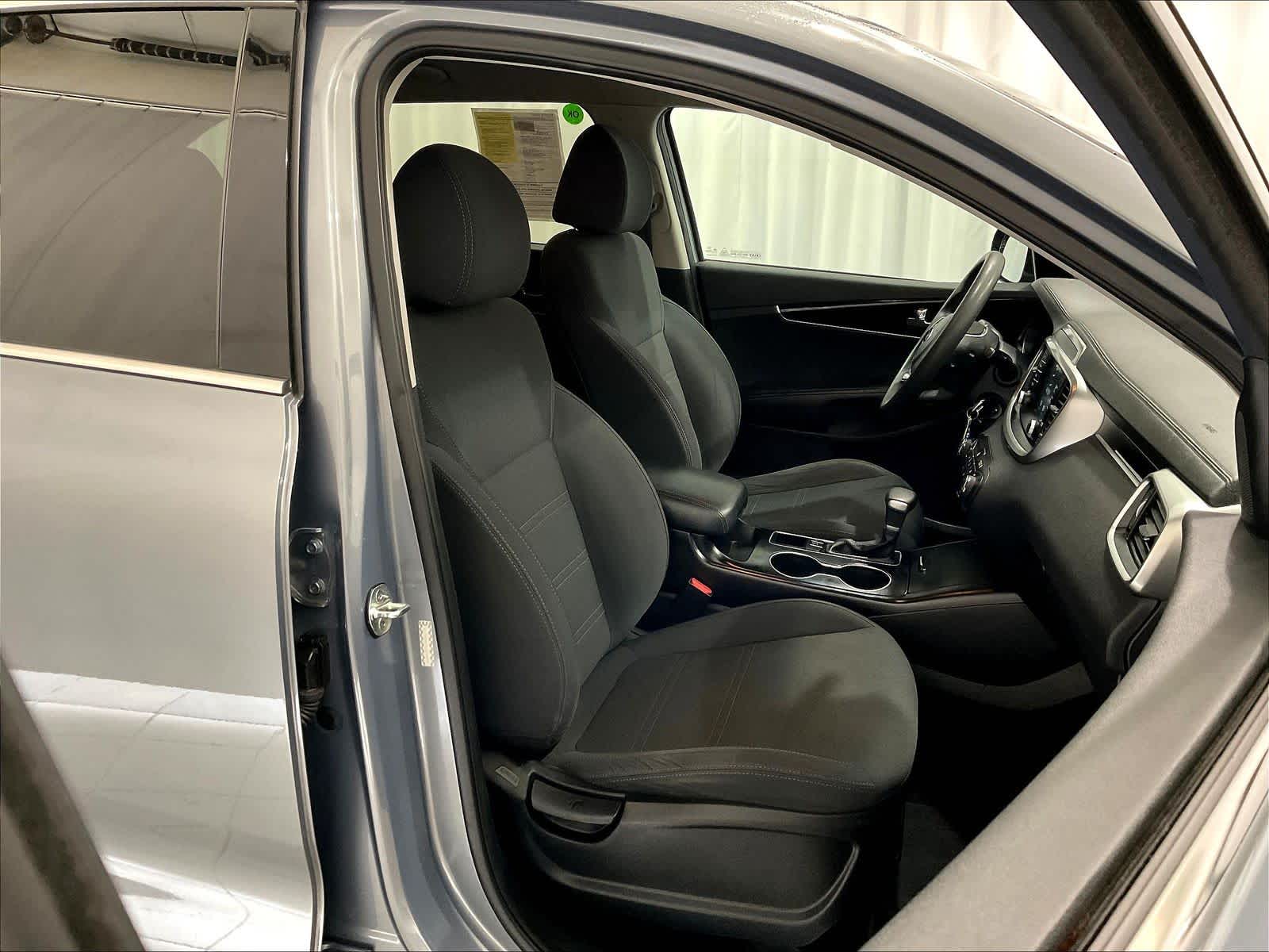 2020 Kia Sorento LX - Photo 11