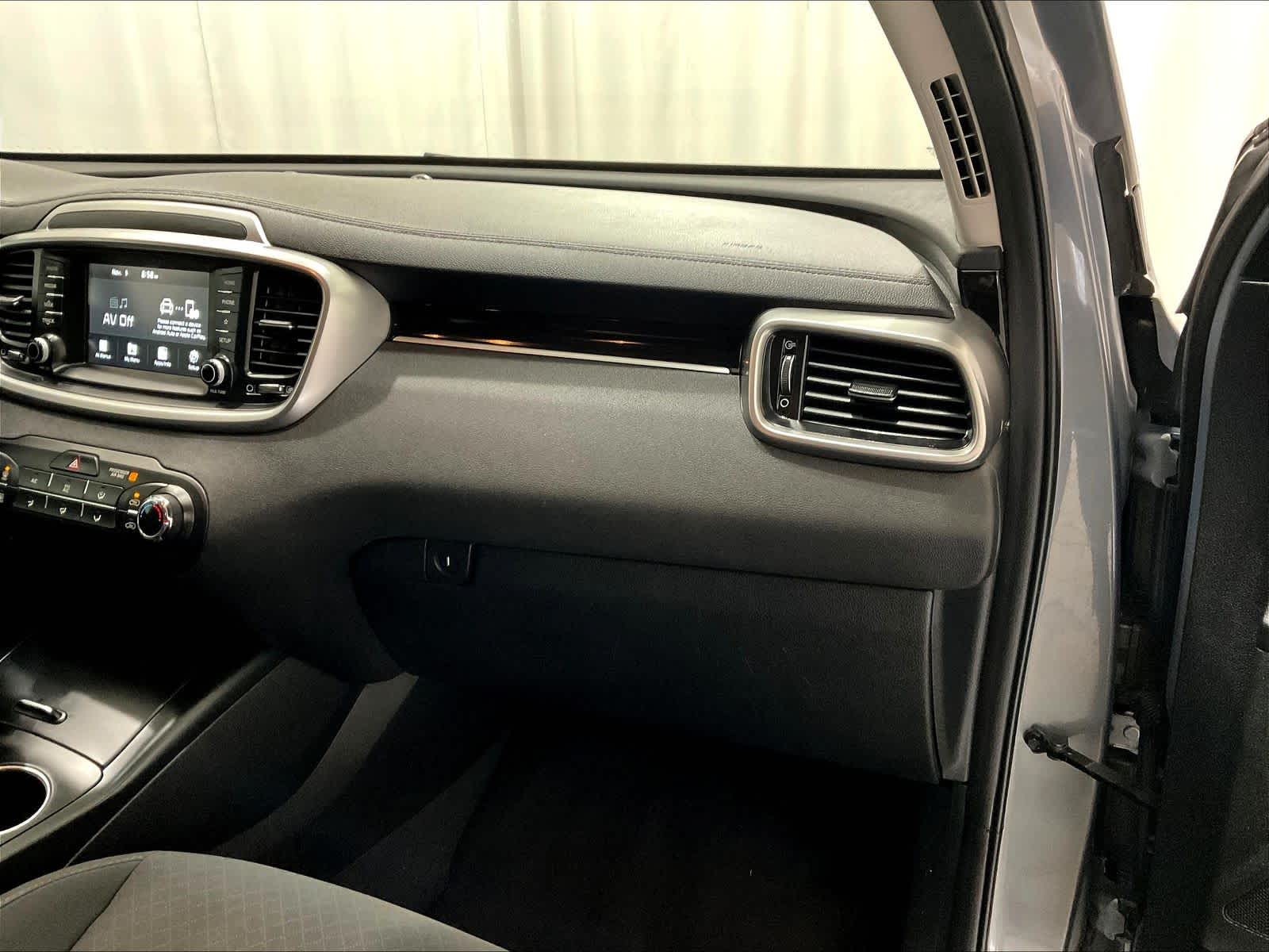 2020 Kia Sorento LX - Photo 13