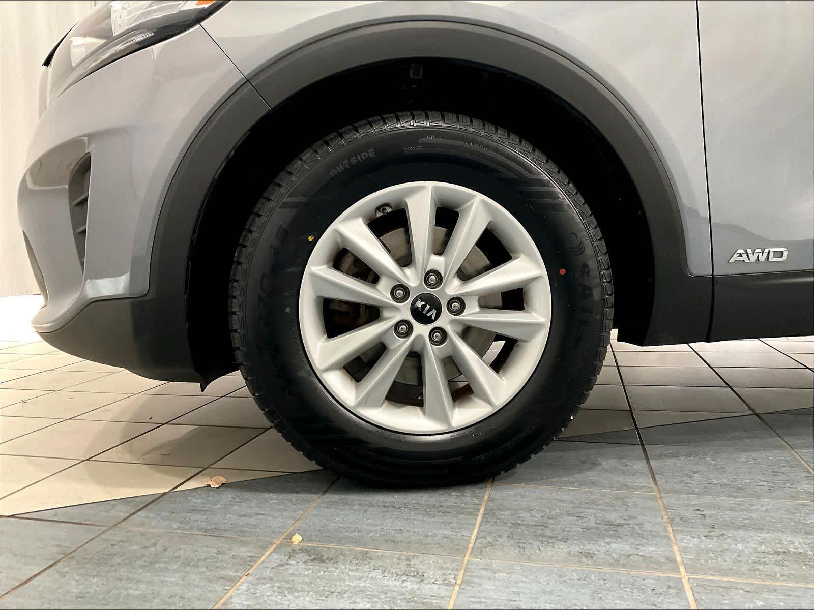 2020 Kia Sorento LX - Photo 7