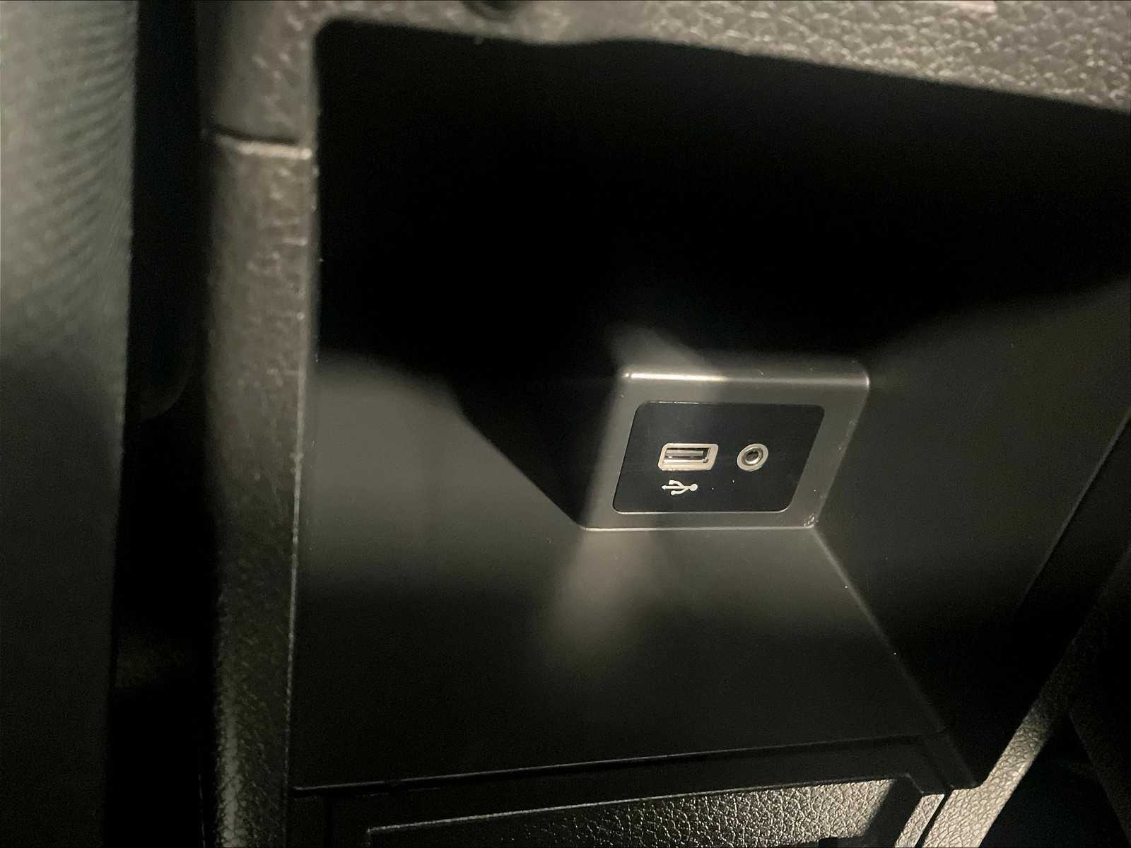 2019 Nissan Sentra SV - Photo 27