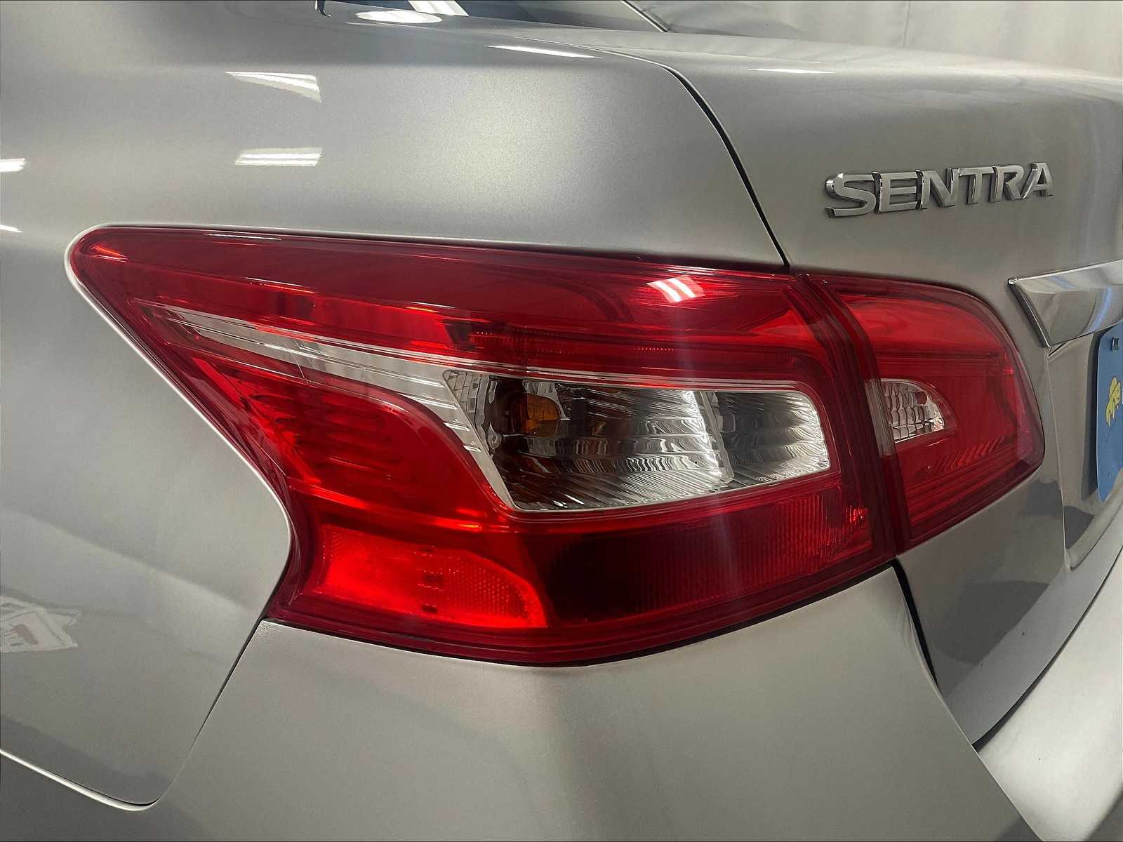 2019 Nissan Sentra SV - Photo 34