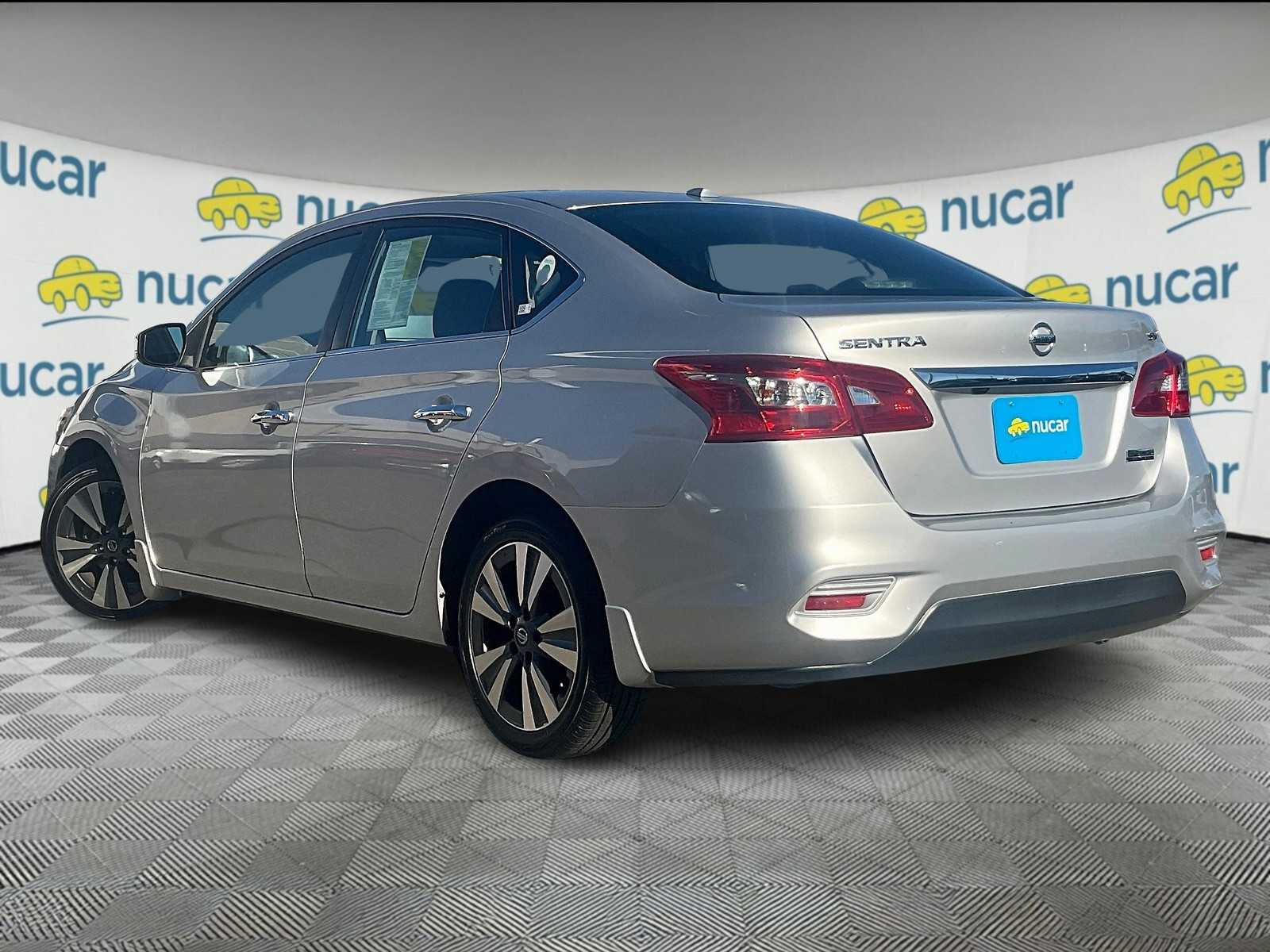 2019 Nissan Sentra SV - Photo 4