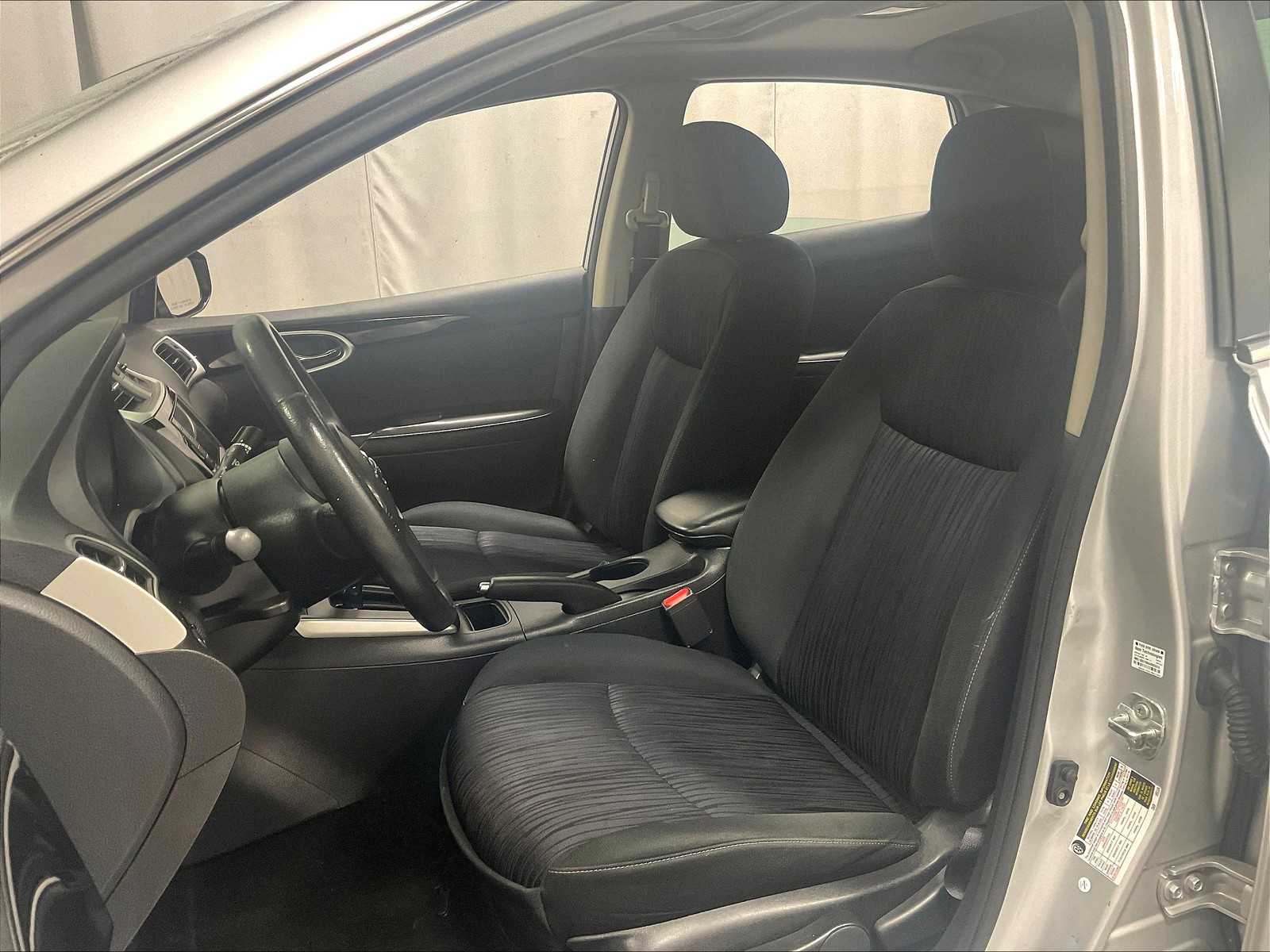 2019 Nissan Sentra SV - Photo 10