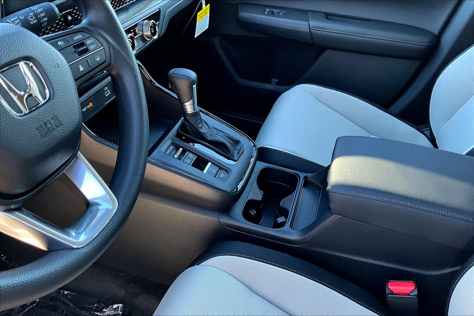2025 Honda CR-V LX - Photo 14