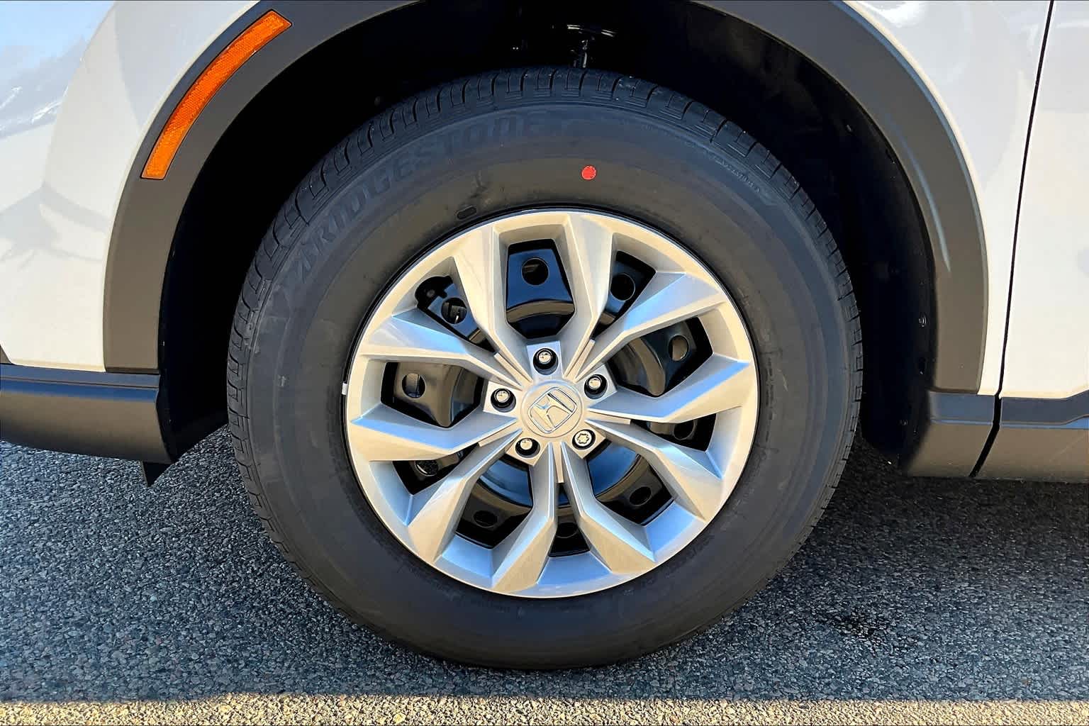 2025 Honda CR-V LX - Photo 8