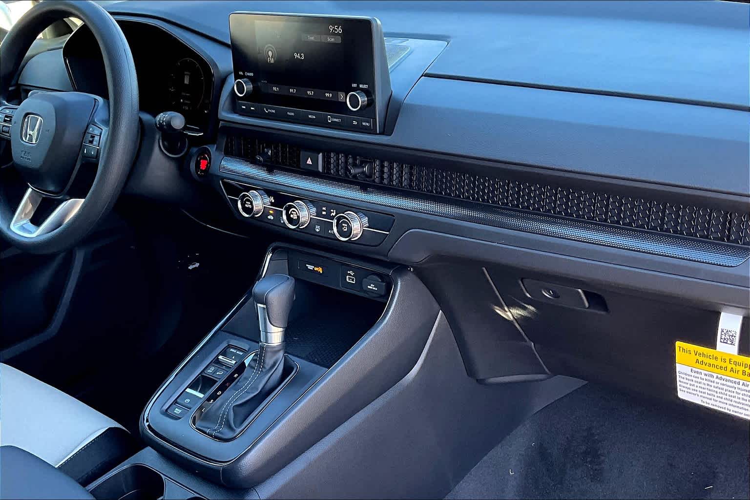 2025 Honda CR-V LX - Photo 10