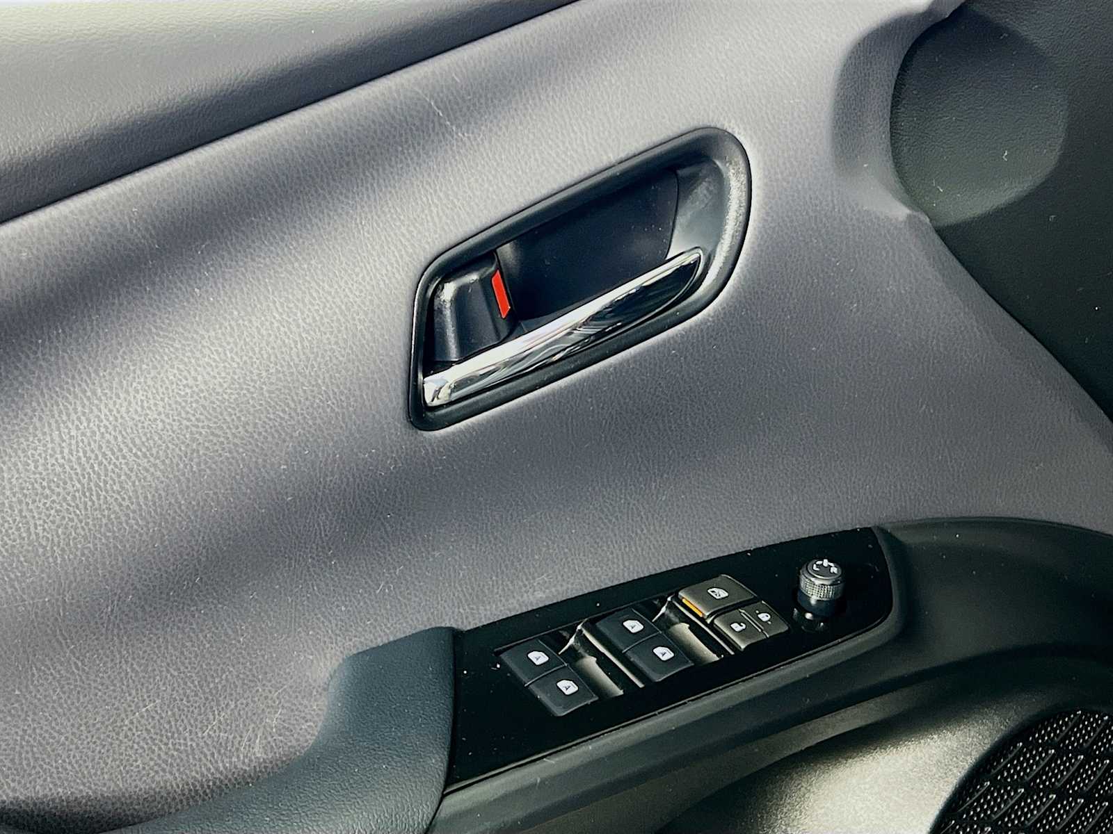 2018 Toyota Prius Prime Plus - Photo 18