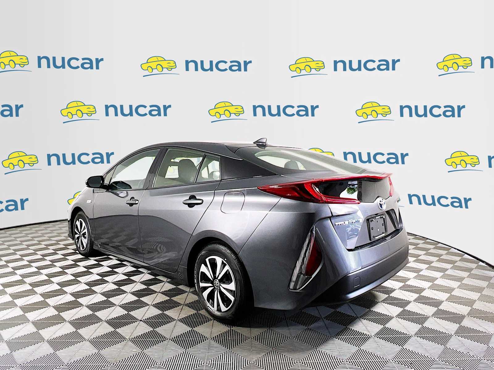 2018 Toyota Prius Prime Plus - Photo 5