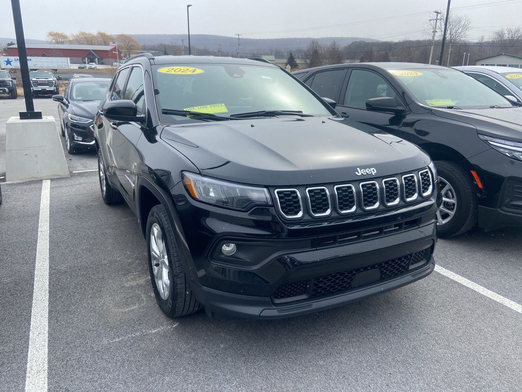 2024 Jeep Compass Latitude - Photo 1