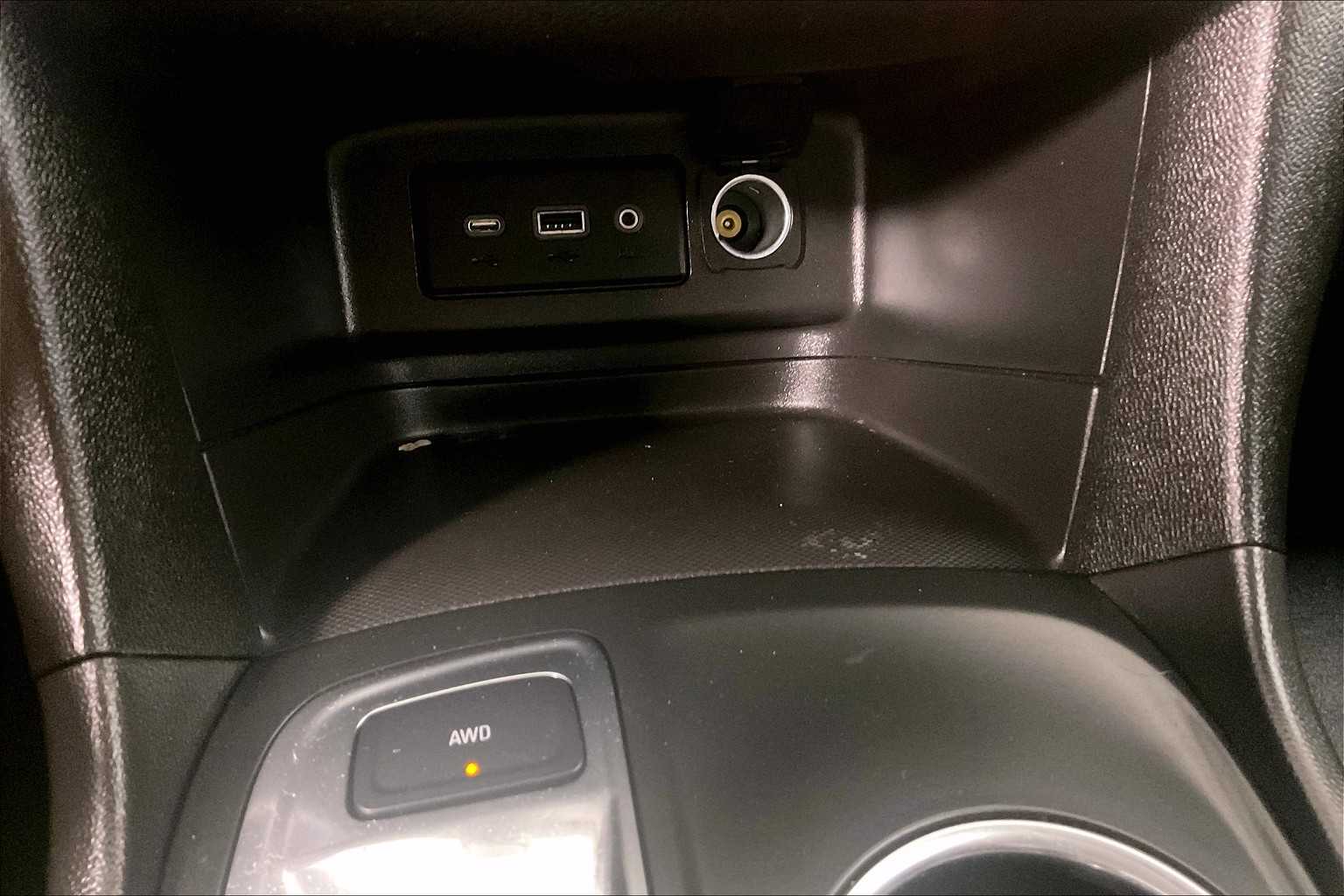 2021 Chevrolet Equinox LT - Photo 27