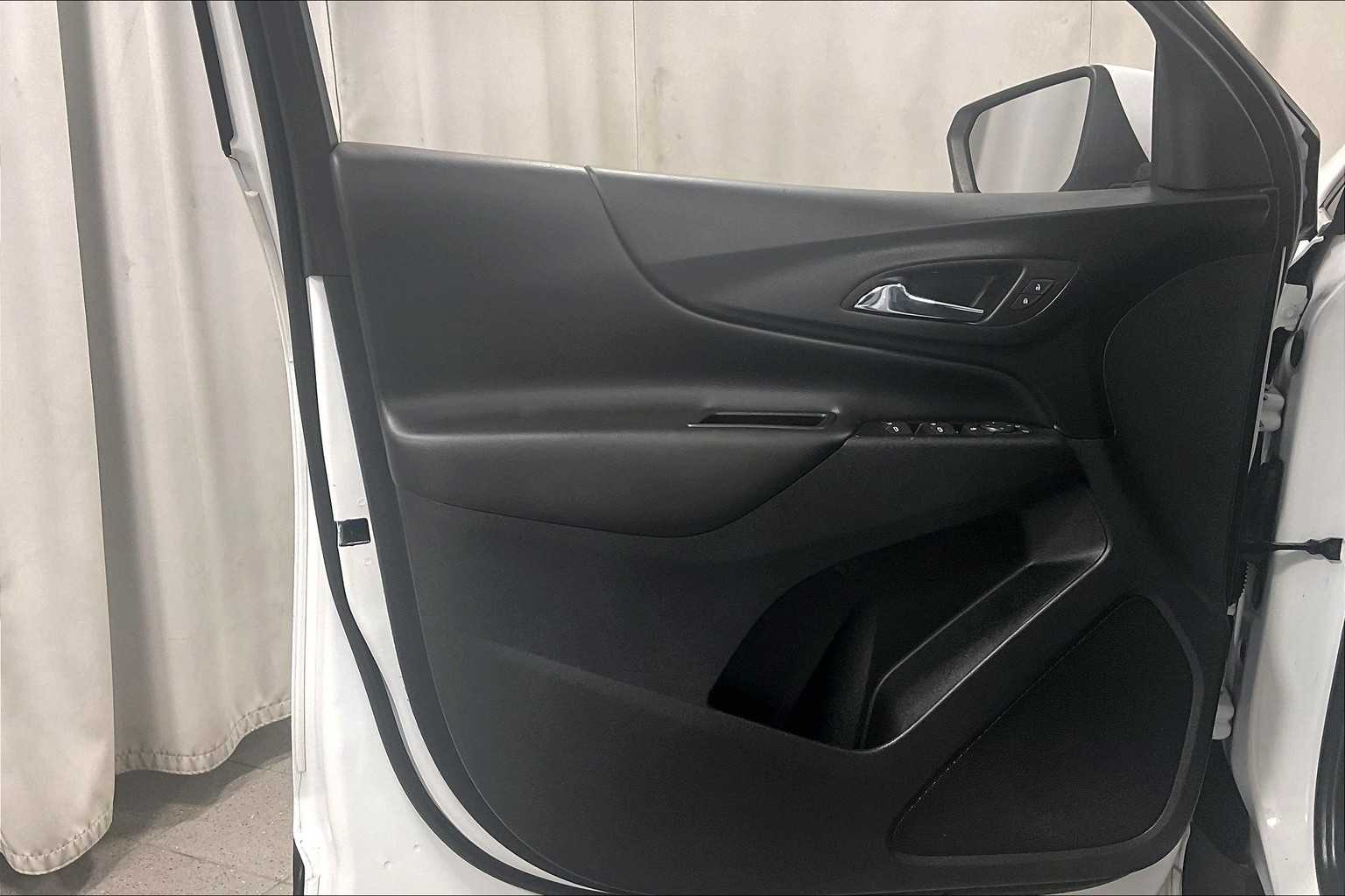 2021 Chevrolet Equinox LT - Photo 9