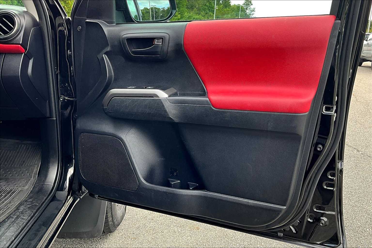 2023 Toyota Tacoma SR5 - Photo 12