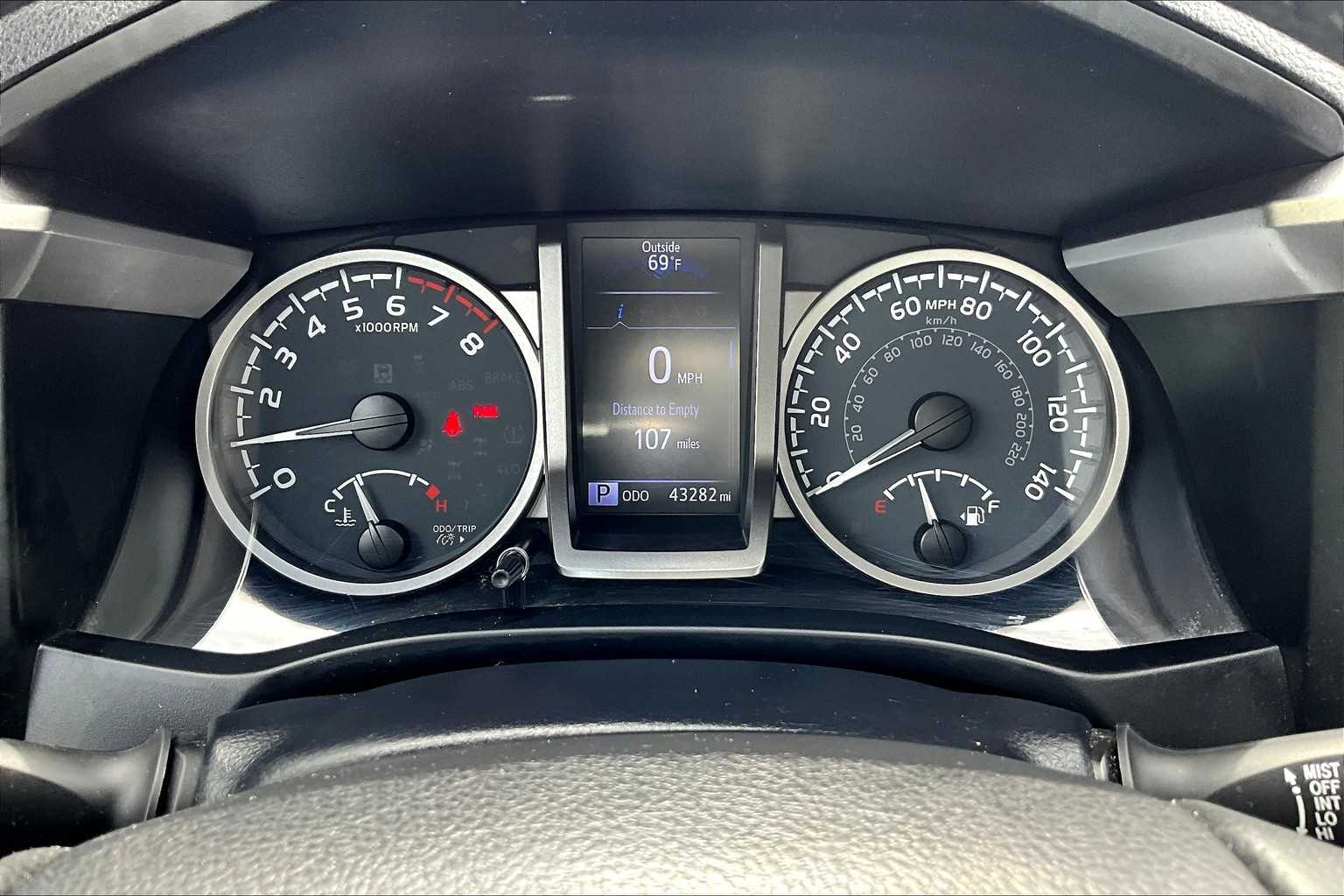 2023 Toyota Tacoma SR5 - Photo 25