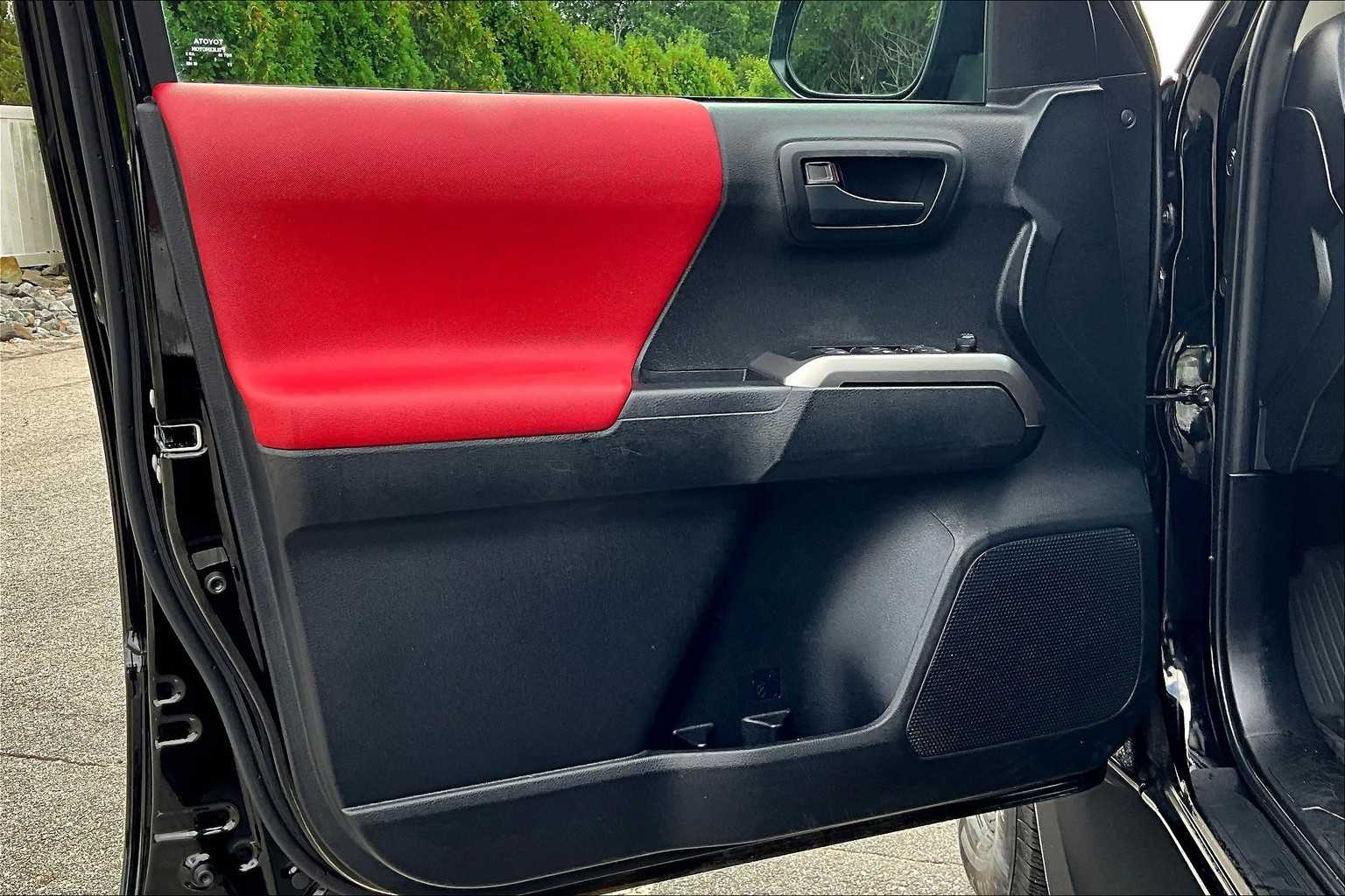 2023 Toyota Tacoma SR5 - Photo 9