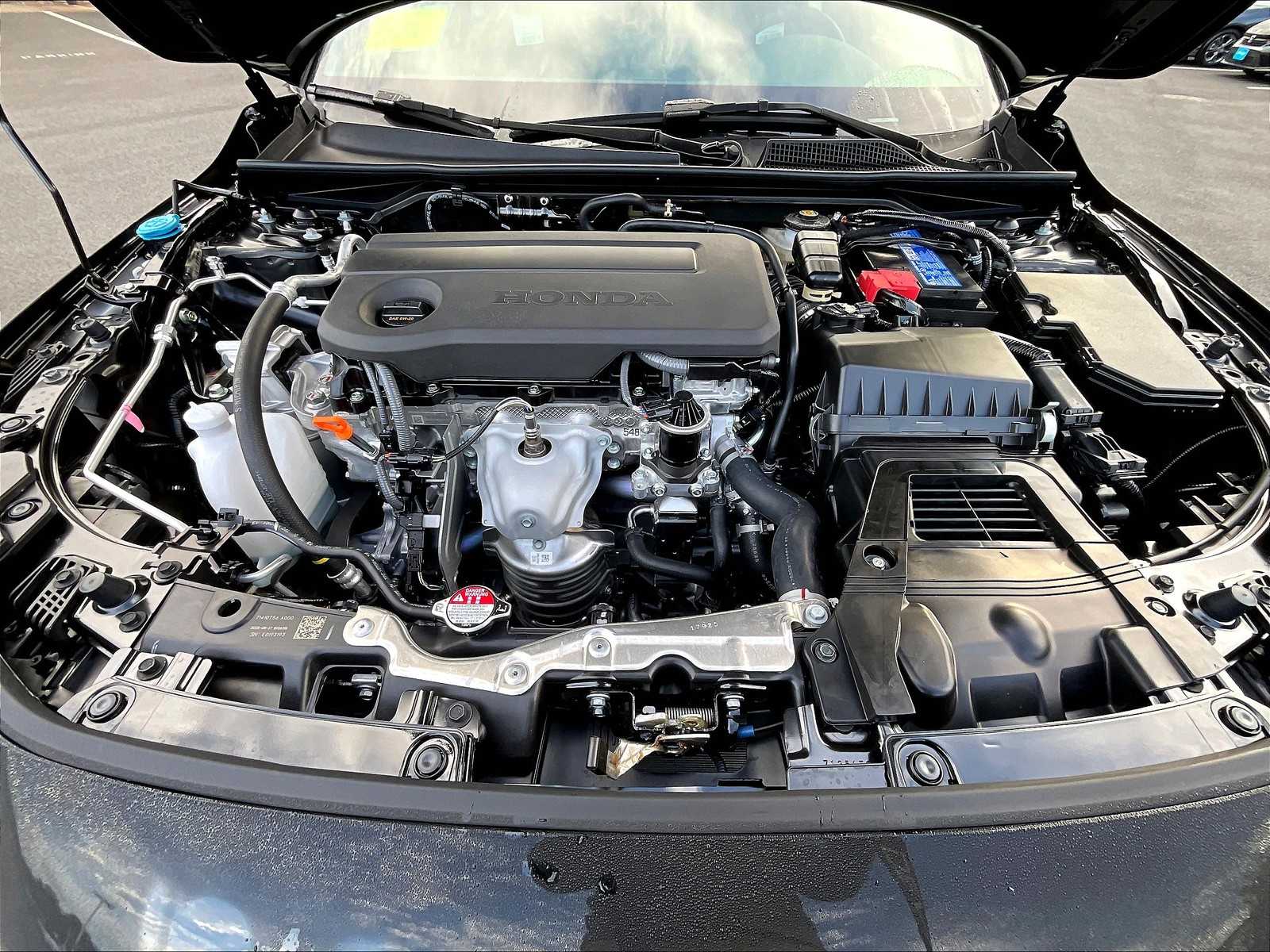 2026 Honda Civic Hatchback Sport - Photo 16