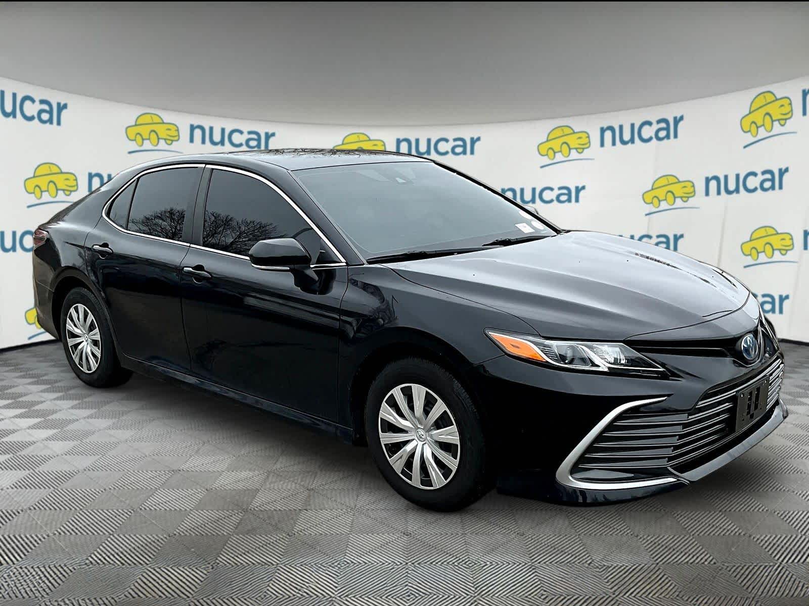 2022 Toyota Camry Hybrid LE