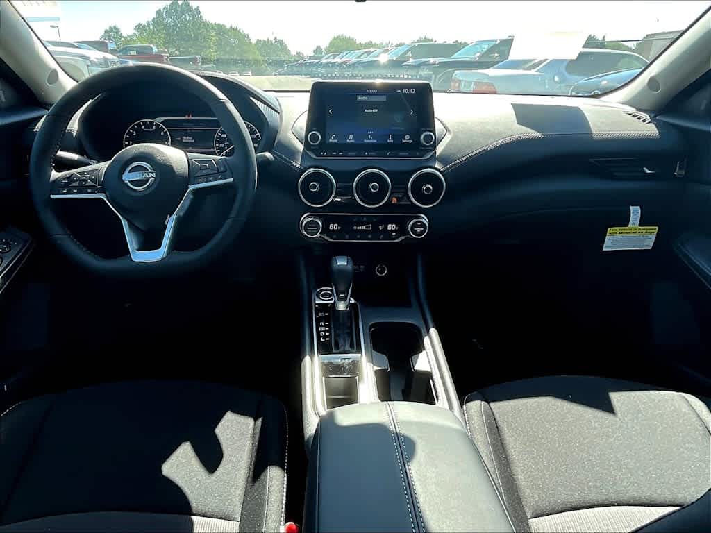 2025 Nissan Sentra SV - Photo 11