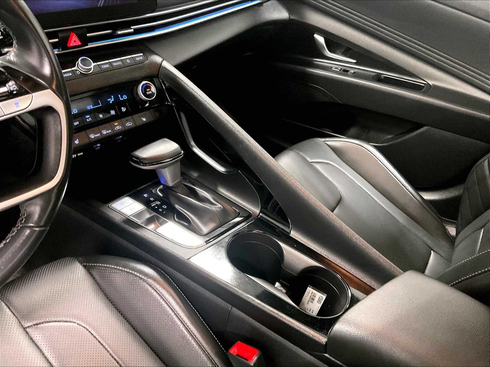 2023 Hyundai Elantra Limited - Photo 20