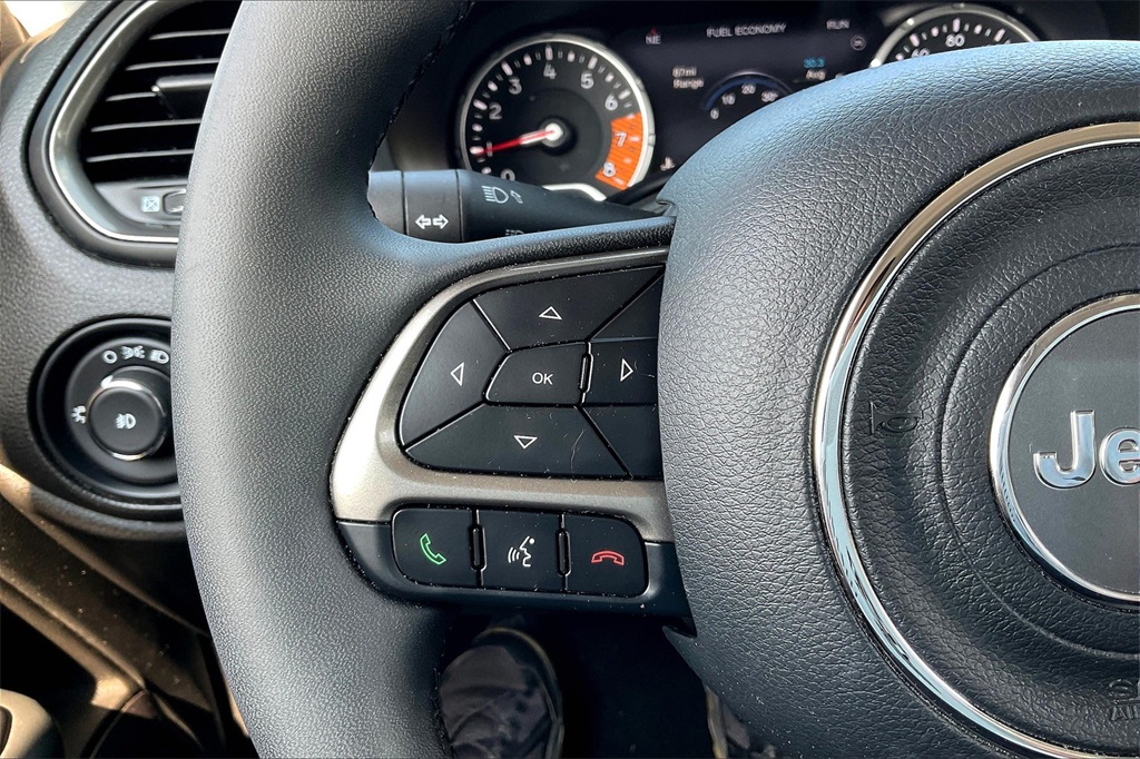 2022 Jeep Renegade Latitude - Photo 21