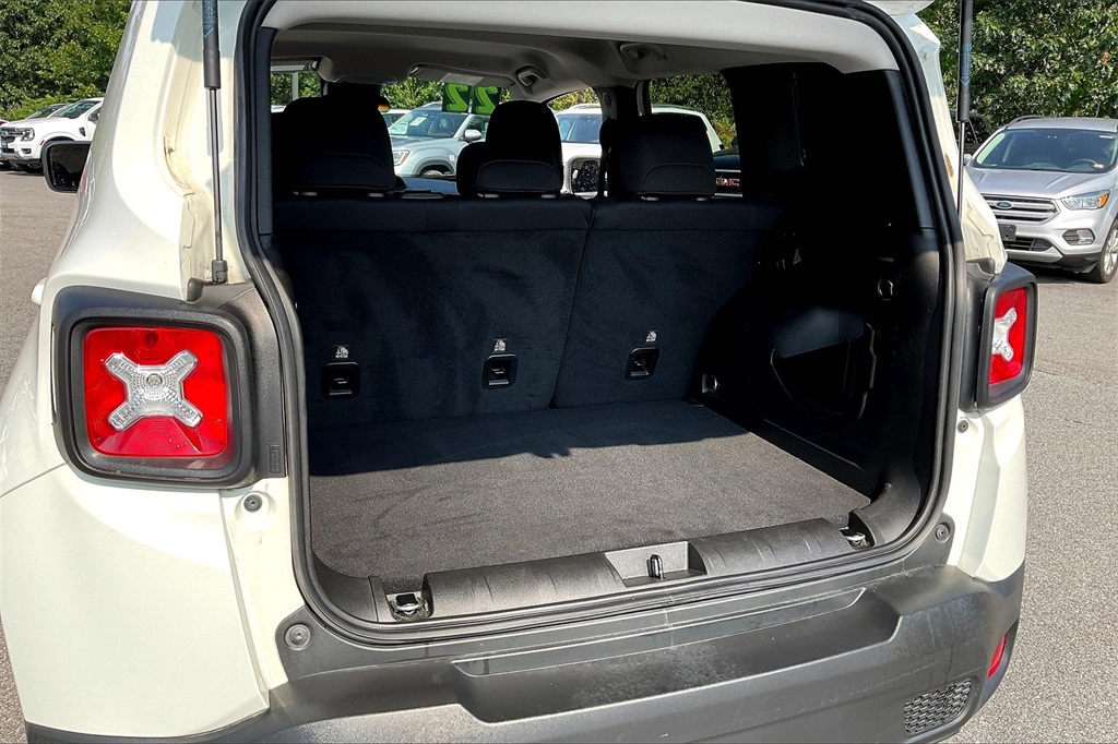 2022 Jeep Renegade Latitude - Photo 33