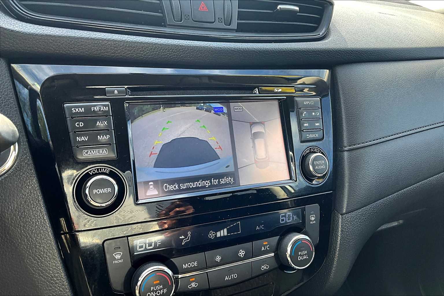 2017 Nissan Rogue SV - Photo 19