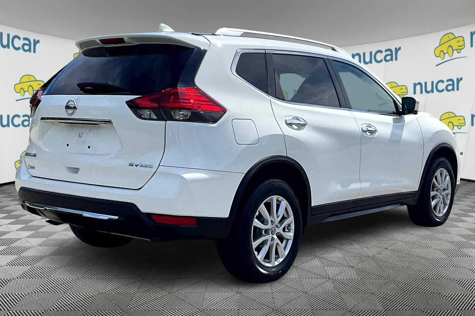 2017 Nissan Rogue SV - Photo 6
