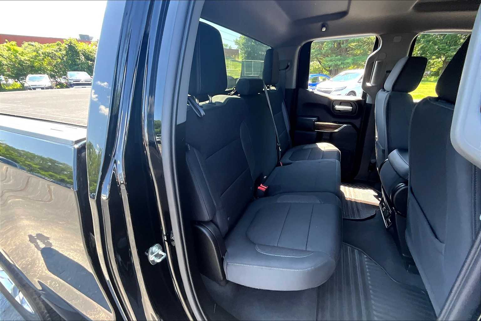 2020 Chevrolet Silverado 1500 RST - Photo 15