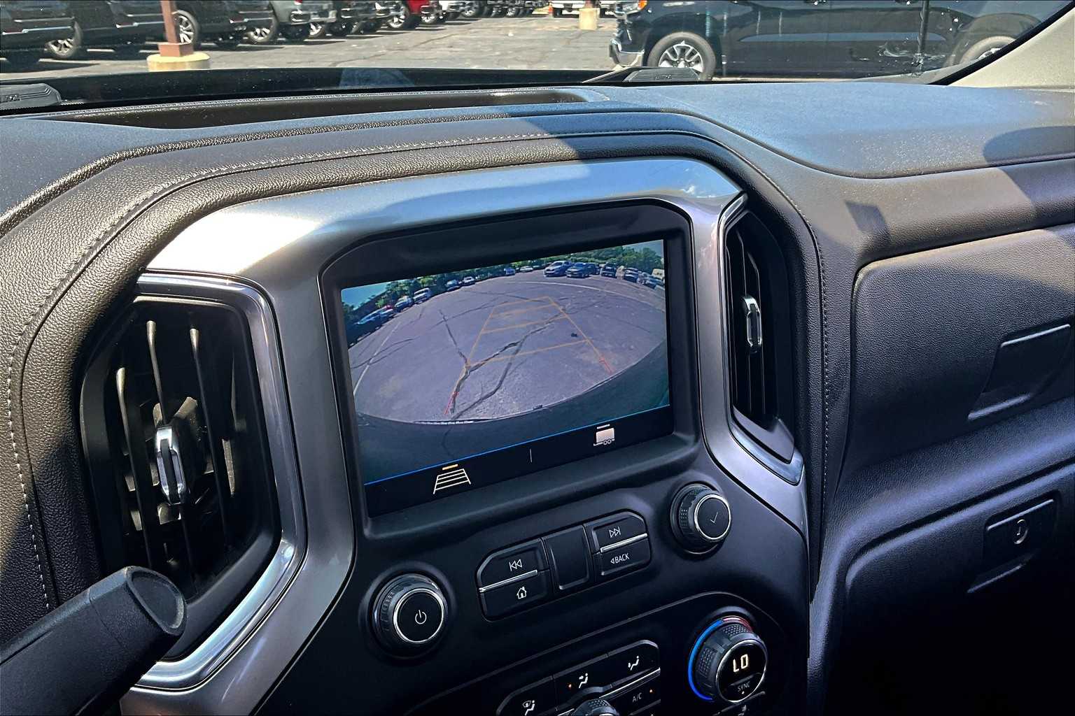 2020 Chevrolet Silverado 1500 RST - Photo 18