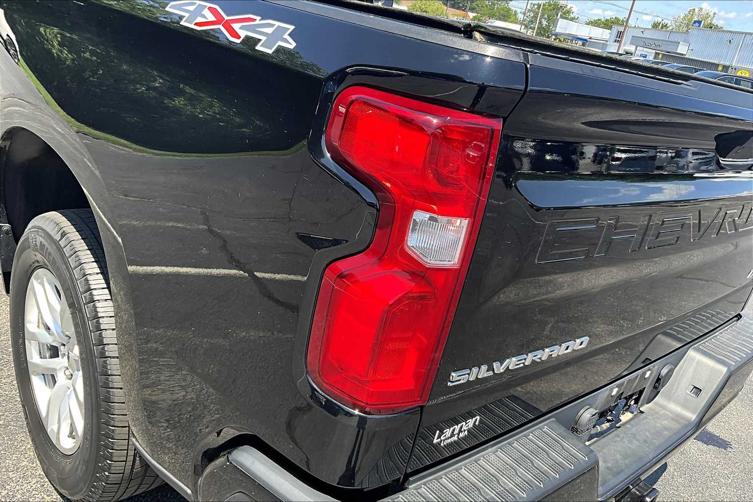 2020 Chevrolet Silverado 1500 RST - Photo 32
