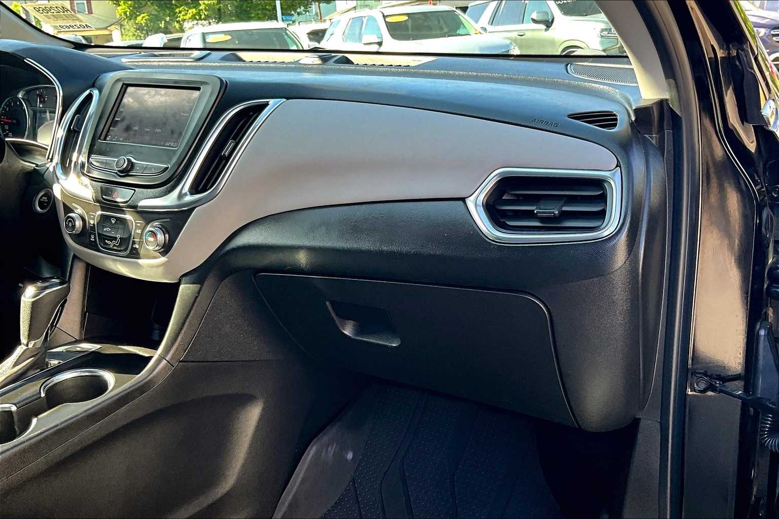 2021 Chevrolet Equinox LT - Photo 13