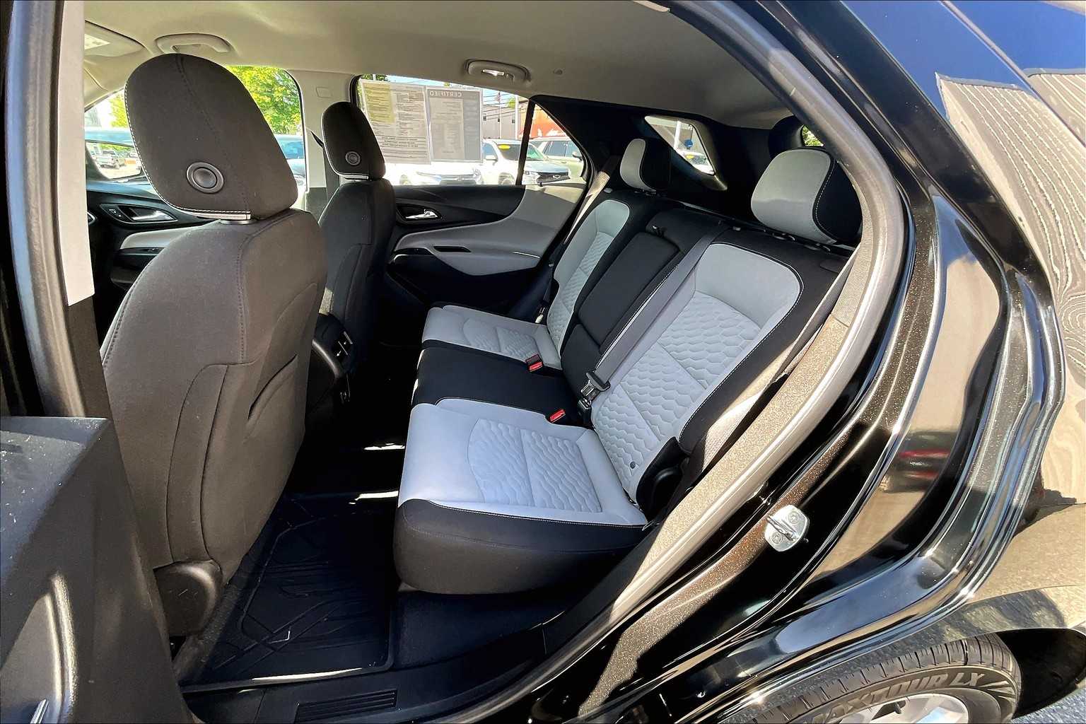 2021 Chevrolet Equinox LT - Photo 15