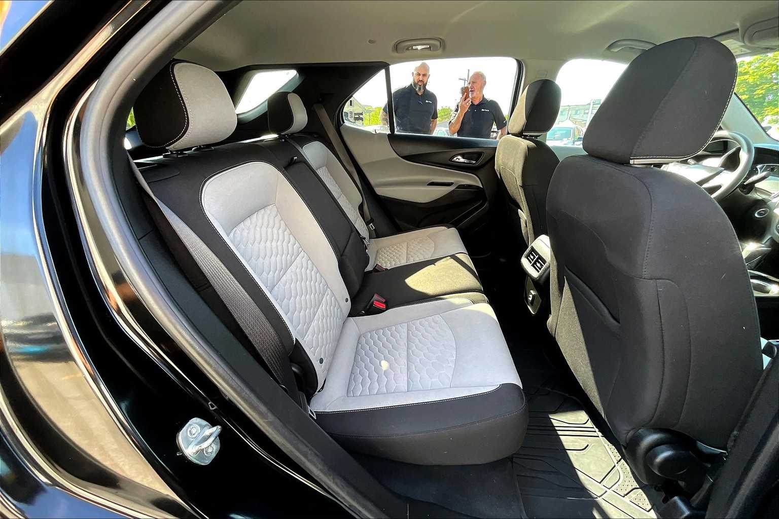 2021 Chevrolet Equinox LT - Photo 16