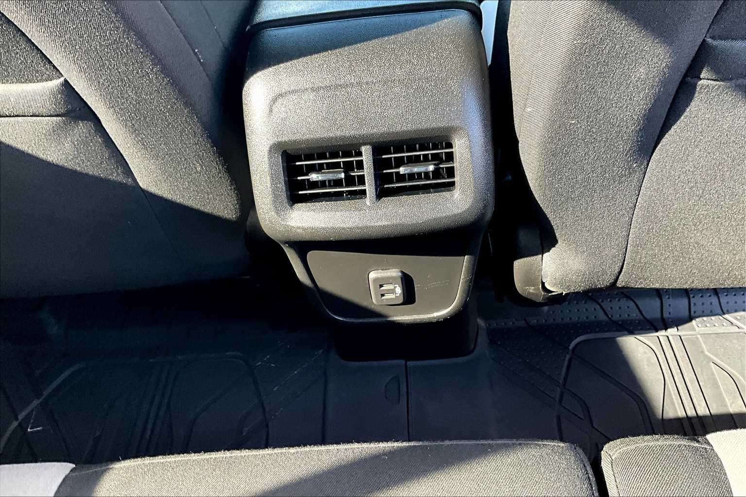 2021 Chevrolet Equinox LT - Photo 26