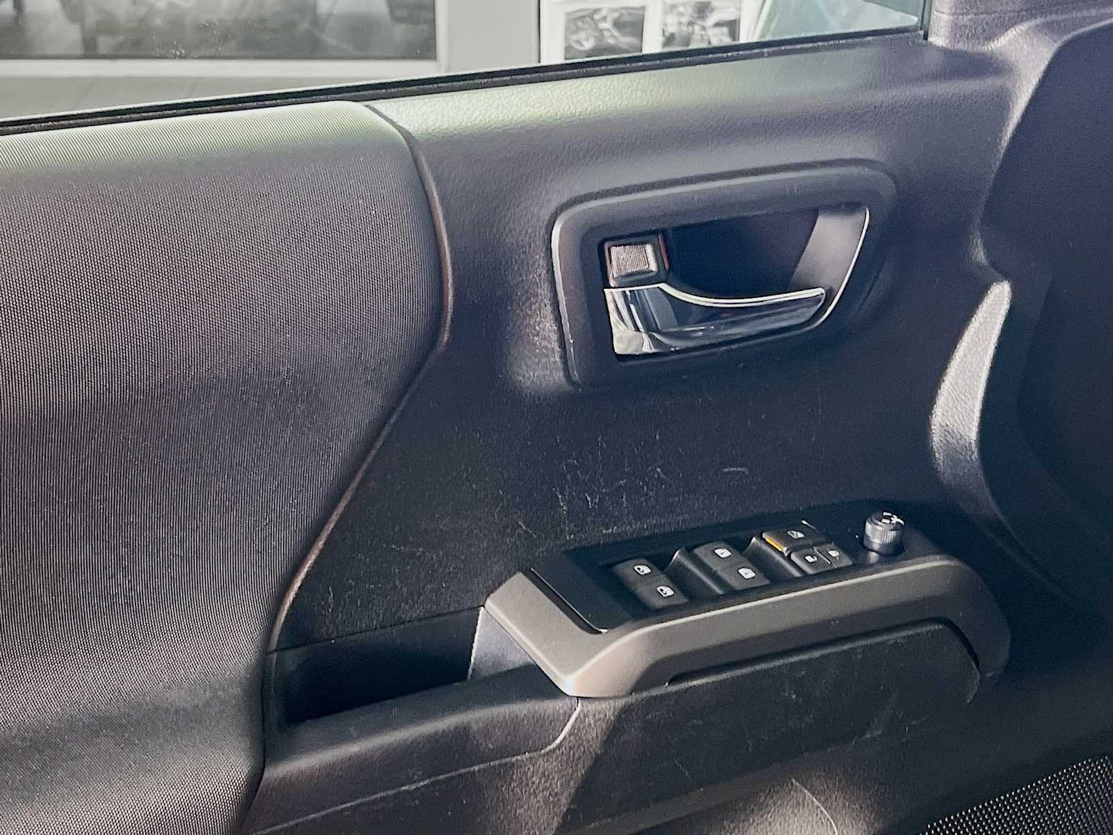 2023 Toyota Tacoma TRD Off Road - Photo 17