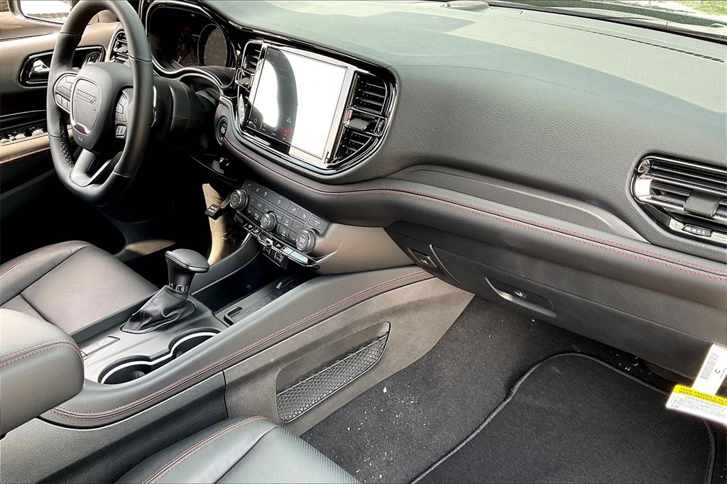 2025 Dodge Durango R/T Plus - Photo 10