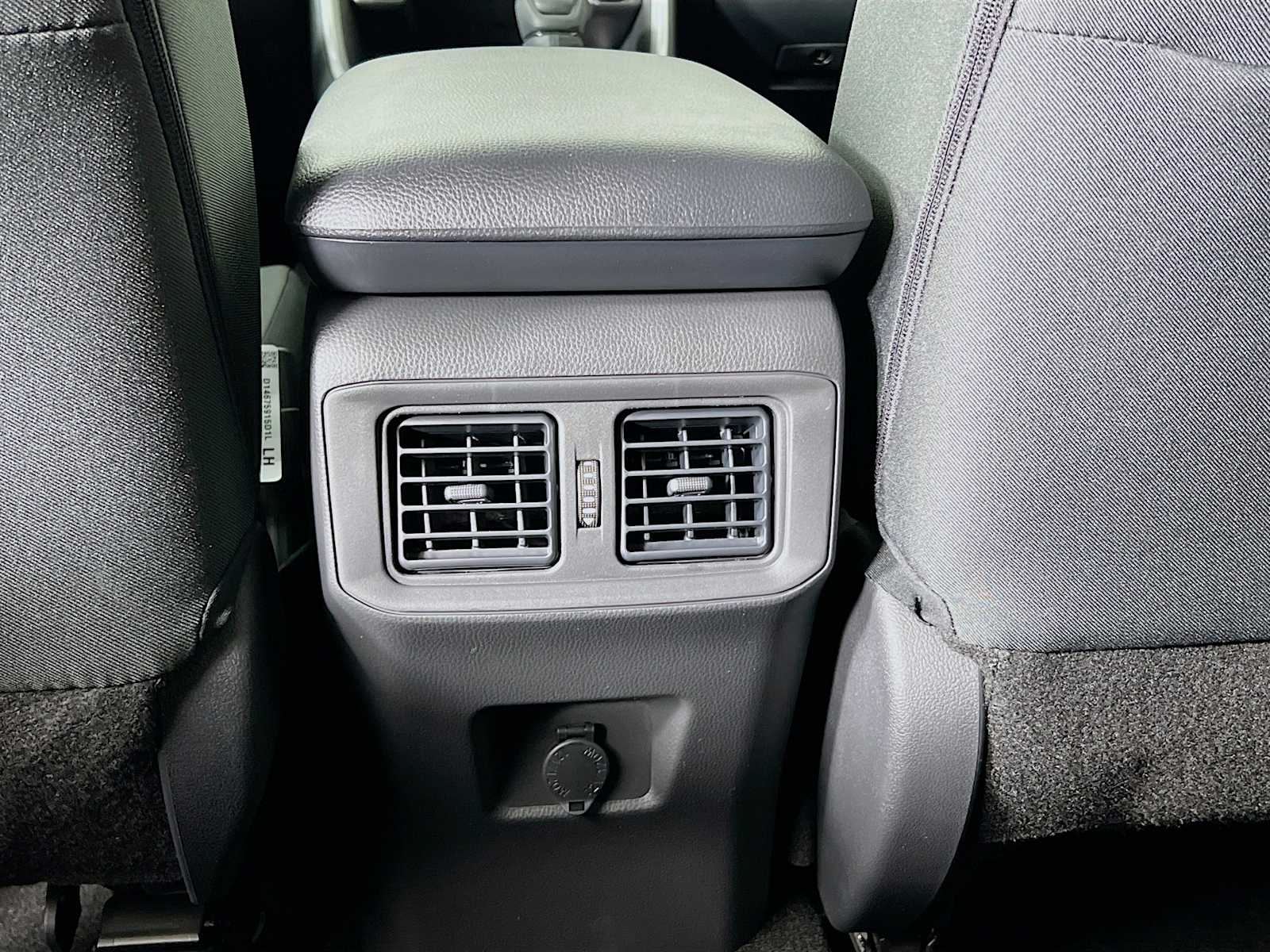 2025 Toyota RAV4 LE - Photo 14