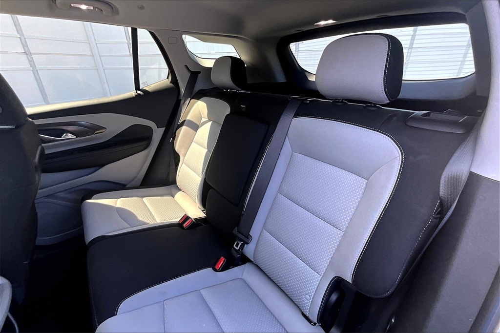 2023 GMC Terrain SLE - Photo 15