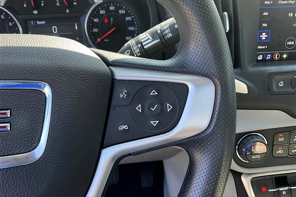 2023 GMC Terrain SLE - Photo 23