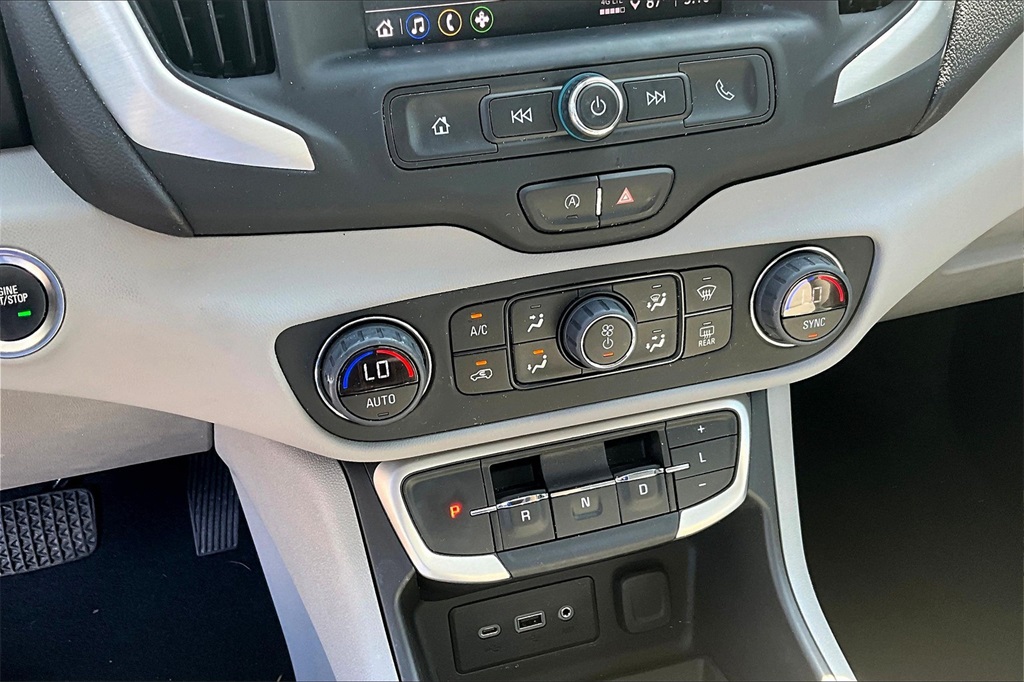 2023 GMC Terrain SLE - Photo 25