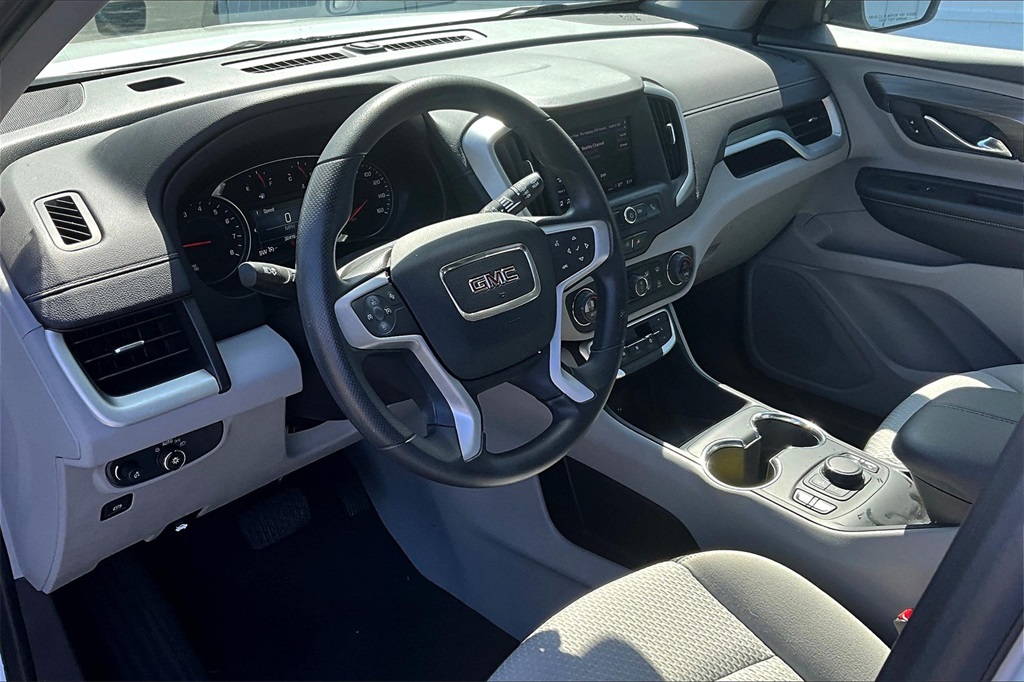 2023 GMC Terrain SLE - Photo 8