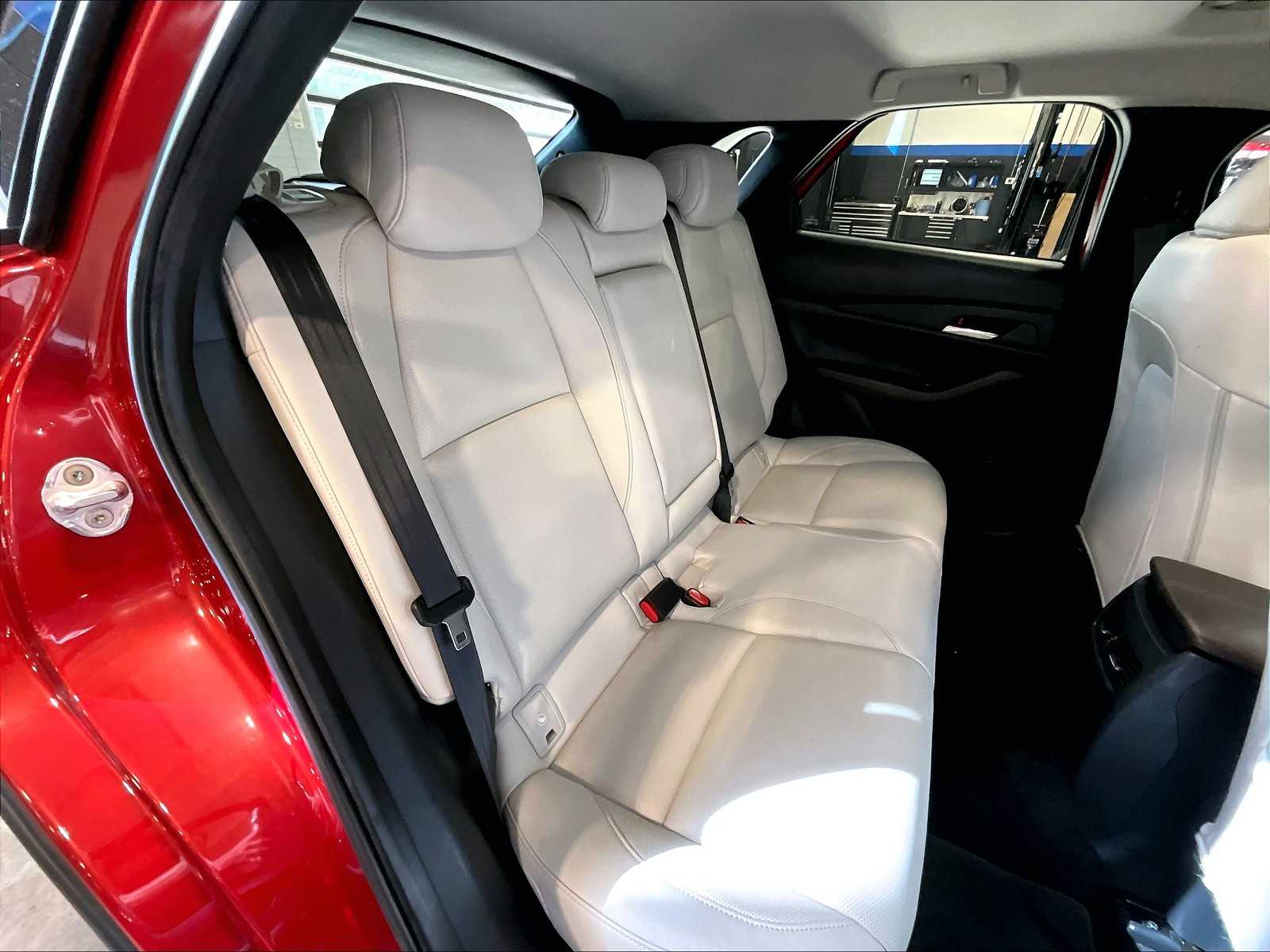 2021 Mazda CX-30 Premium - Photo 16