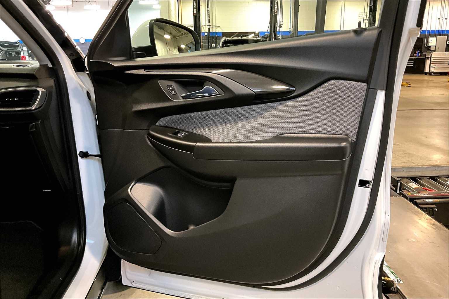 2022 Chevrolet TrailBlazer LT - Photo 12