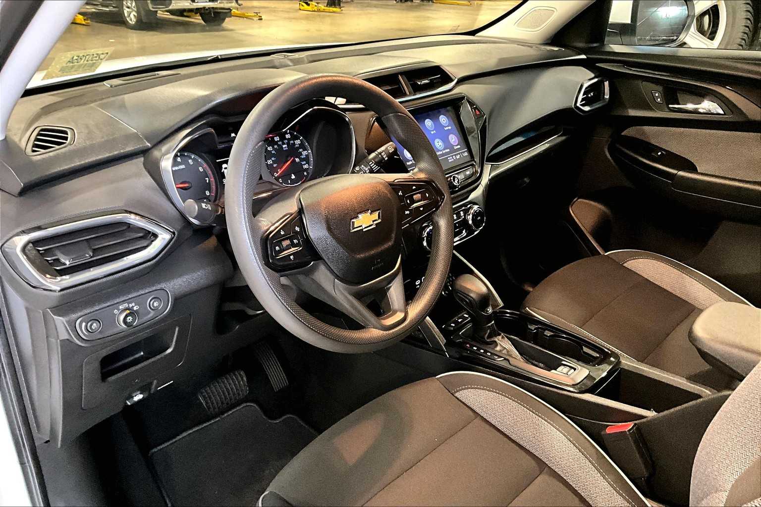 2022 Chevrolet TrailBlazer LT - Photo 8
