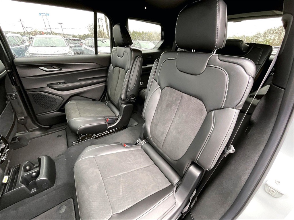 2025 Jeep Grand Cherokee L Altitude X - Photo 15