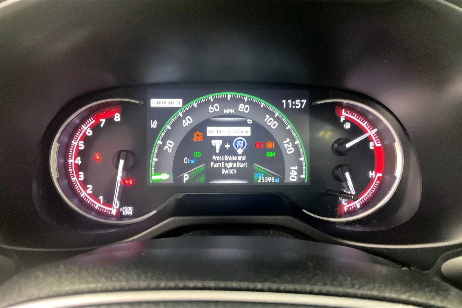2023 Toyota RAV4 XLE - Photo 25