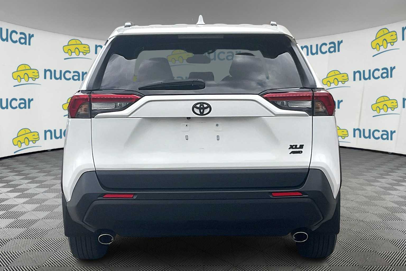 2023 Toyota RAV4 XLE - Photo 5