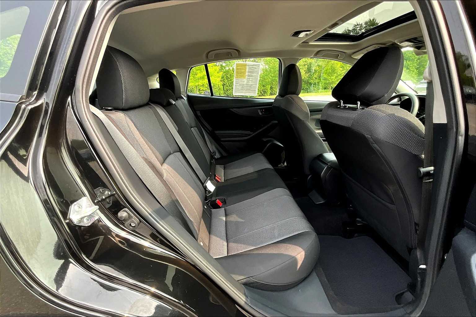 2022 Subaru Impreza Premium - Photo 16