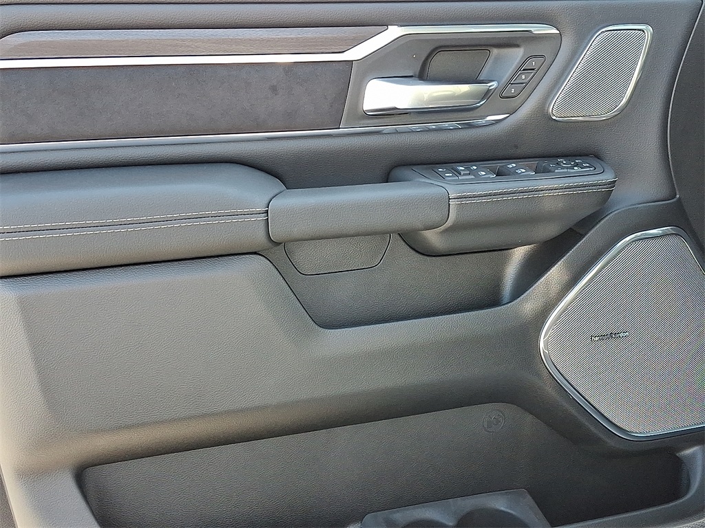 2026 Ram 1500 Laramie - Photo 8