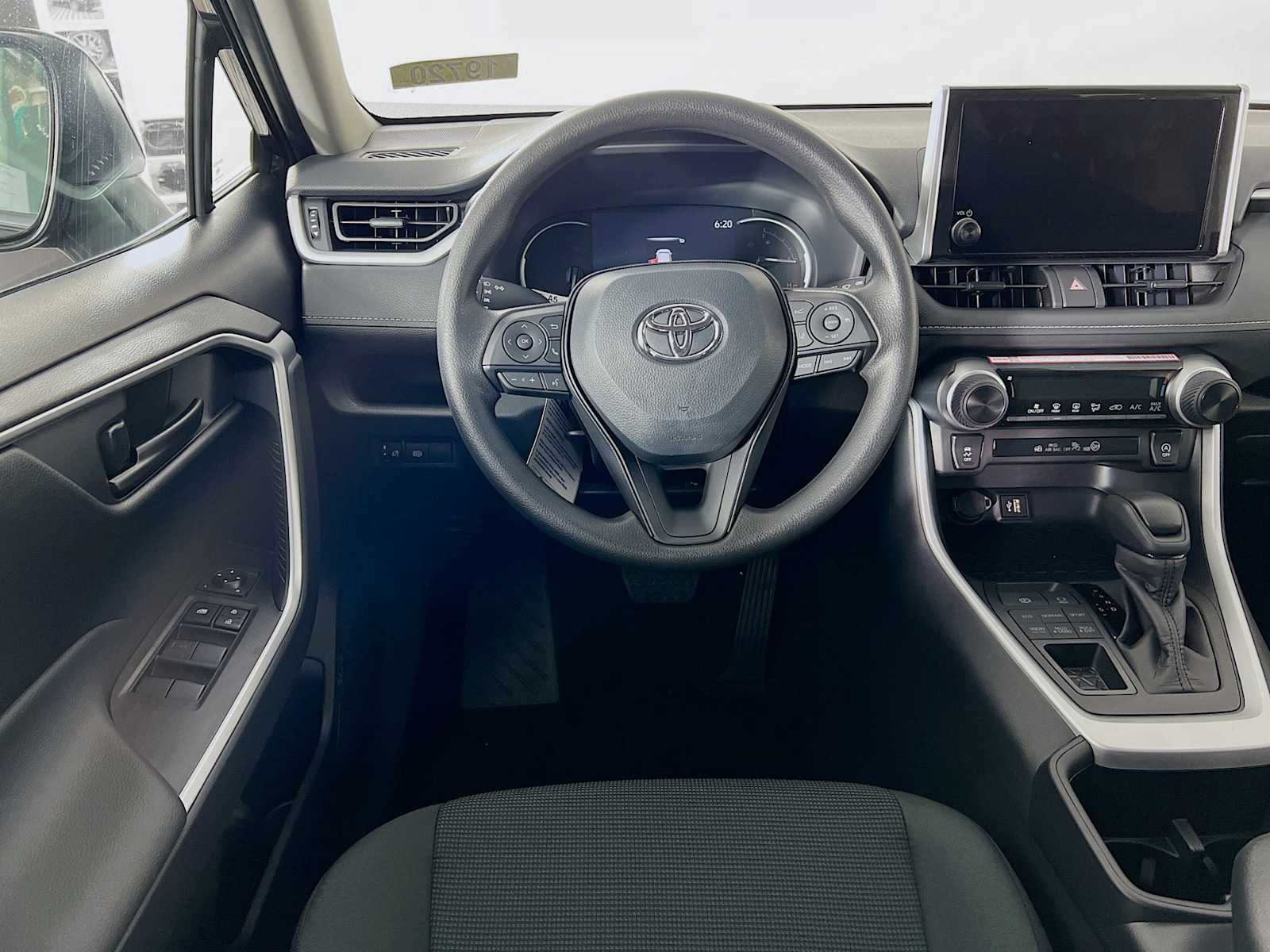 2025 Toyota RAV4 LE - Photo 15